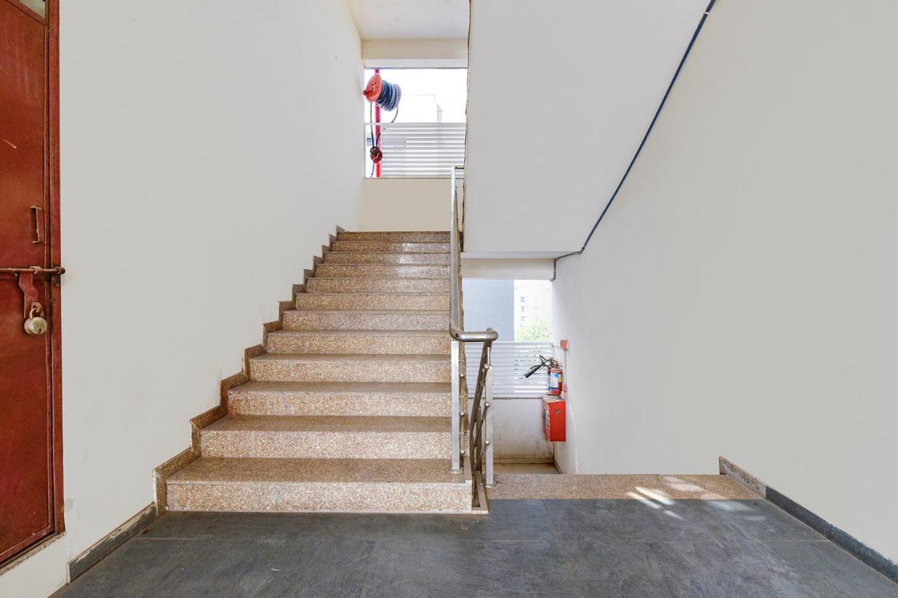 Fabexpress Pearl Villa อาเมดาบัด ภายนอก รูปภาพ